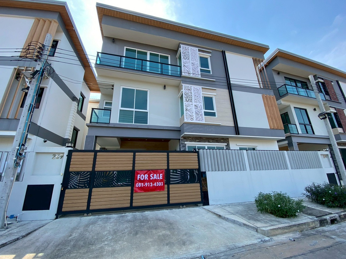 ขายบ้านพัฒนาการ ศรีนครินทร์ : บ้านเดี่ยว 3 ชั้น@พัฒนาการ 65🏡✨ ขาย 9.9ล้าน