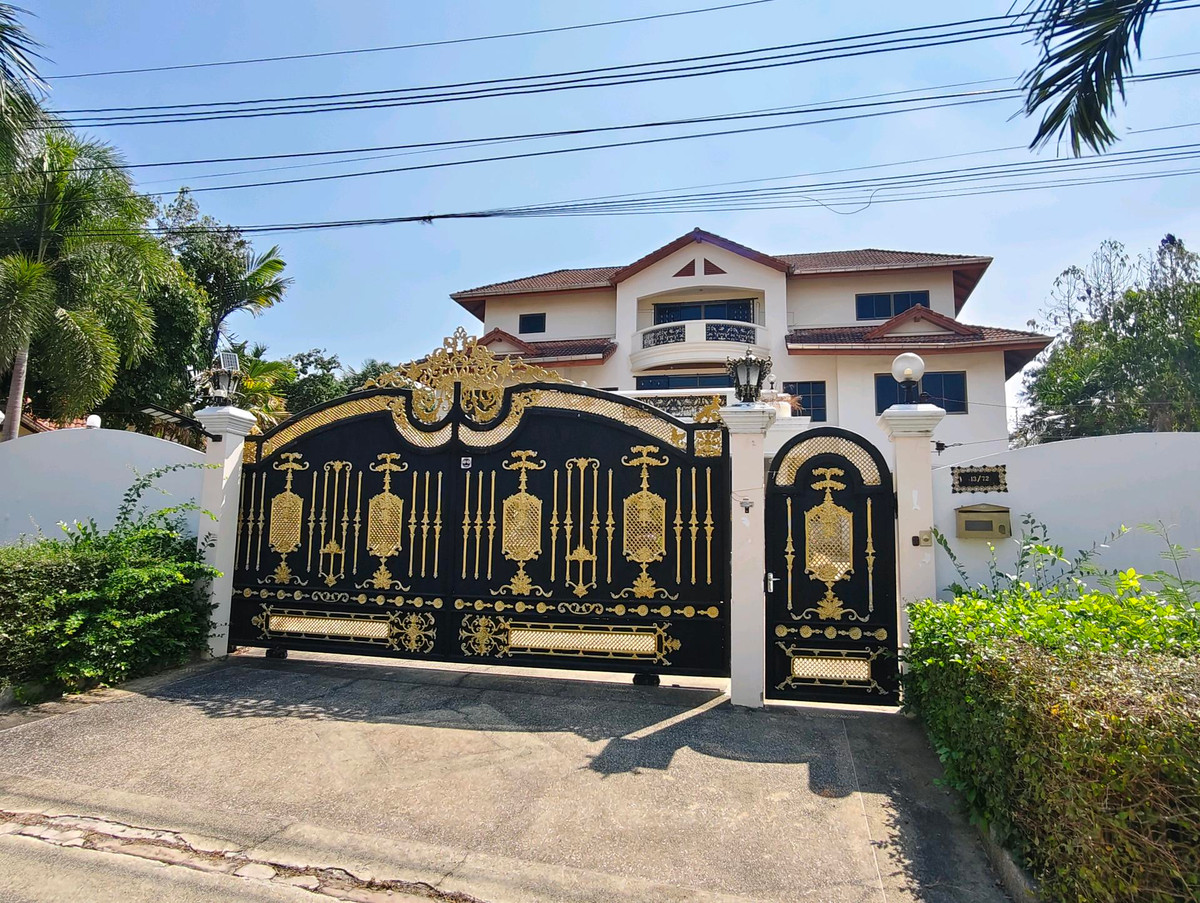 ขายพัทยา บางแสน ชลบุรี สัตหีบ : 🔥ขายด่วน🔥บ้านพูลวิลล่าพัทยา บนเนื้อที่ 1 ไร่ บ้านสุดหรู 3ชั้น 