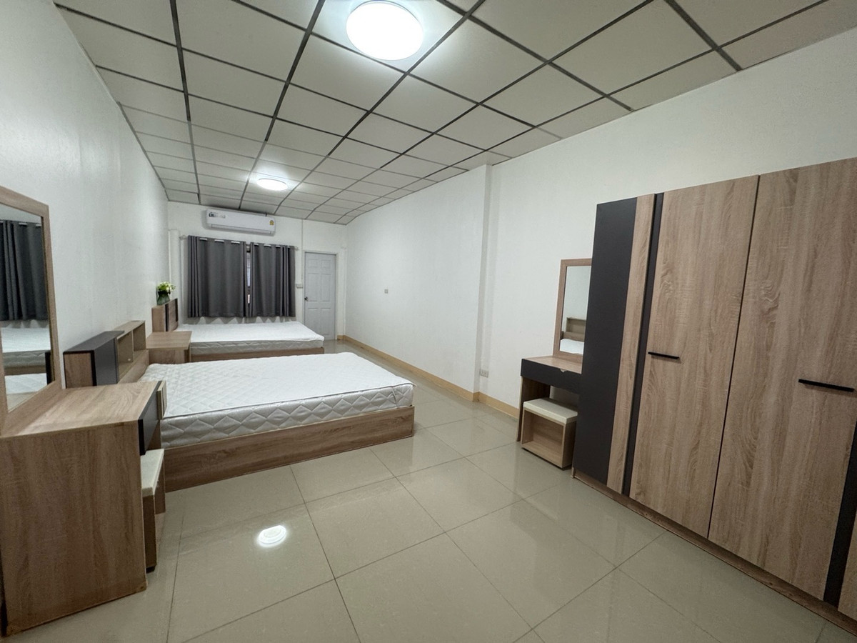 ให้เช่าทาวน์โฮมรัชดา ห้วยขวาง : 💕Huai Khwang Houseบ้านเช่าห้วยขวาง 5ห้องนอน4ห้องน้ำ รัชดา18 ใกล้MRTห้วยขวางเฟอร์นิเจอร์ครบครัน 💕 ว่างพร้อมอยู่✨