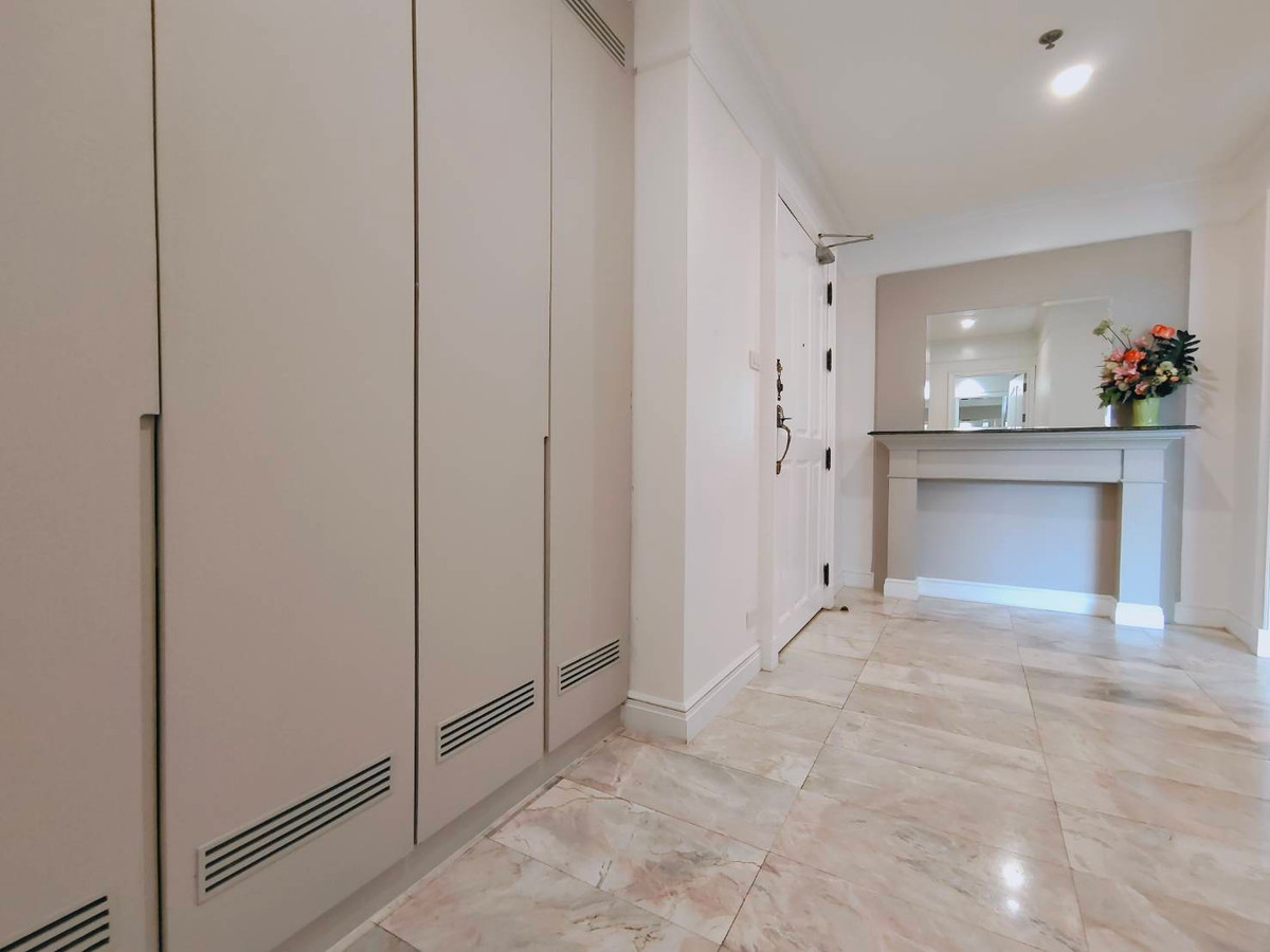 For RentSukhumvit, Asoke, Thonglor : For Rent: GM Tower (Pet Friendly) - 180,000 THB [MKr260223]