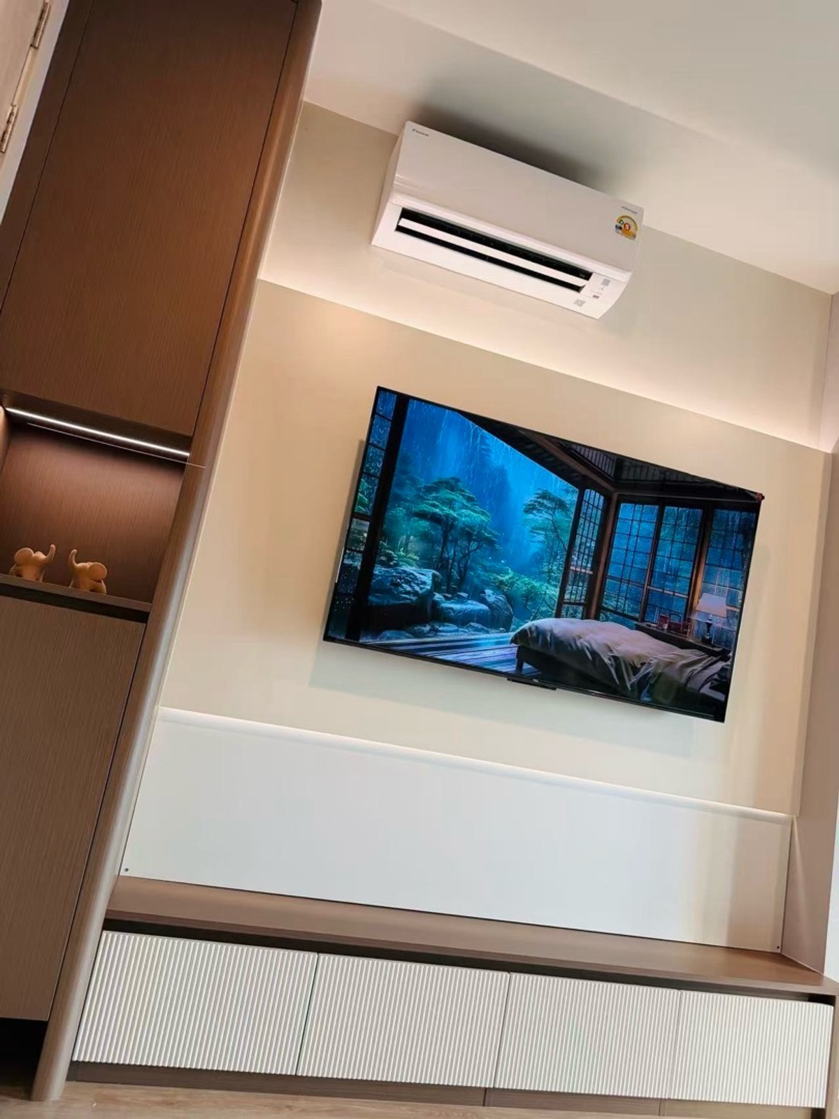 ให้เช่าคอนโดพระราม 9 เพชรบุรีตัดใหม่ RCA : 🔥ให้เช่าด่วน🔥Noble Nue District R9 ห้องใหมj บิ้วอินน่าอยู่มาก เฟอร์นิเจอร์ครบ ใกล้ เซ็นทรัลพระราม 9 และ  MRT พระราม 9 ❗