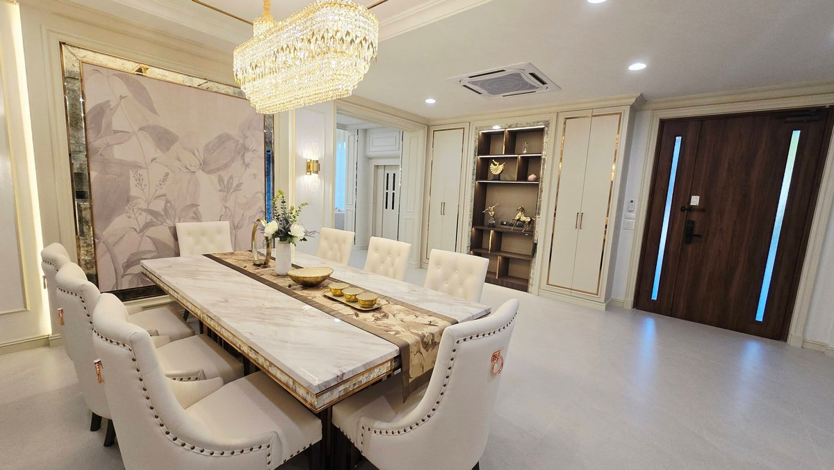 ให้เช่าบ้านบางนา แบริ่ง ลาซาล : [ปล่อยเช่า] ✨ บ้านหรู 3 ชั้น ใกล้Mega บางนา | บ้านกลางเมือง ดิอิดิชั่น บางนา | พร้อมลิฟท์และ Penthouse ส่วนตัว