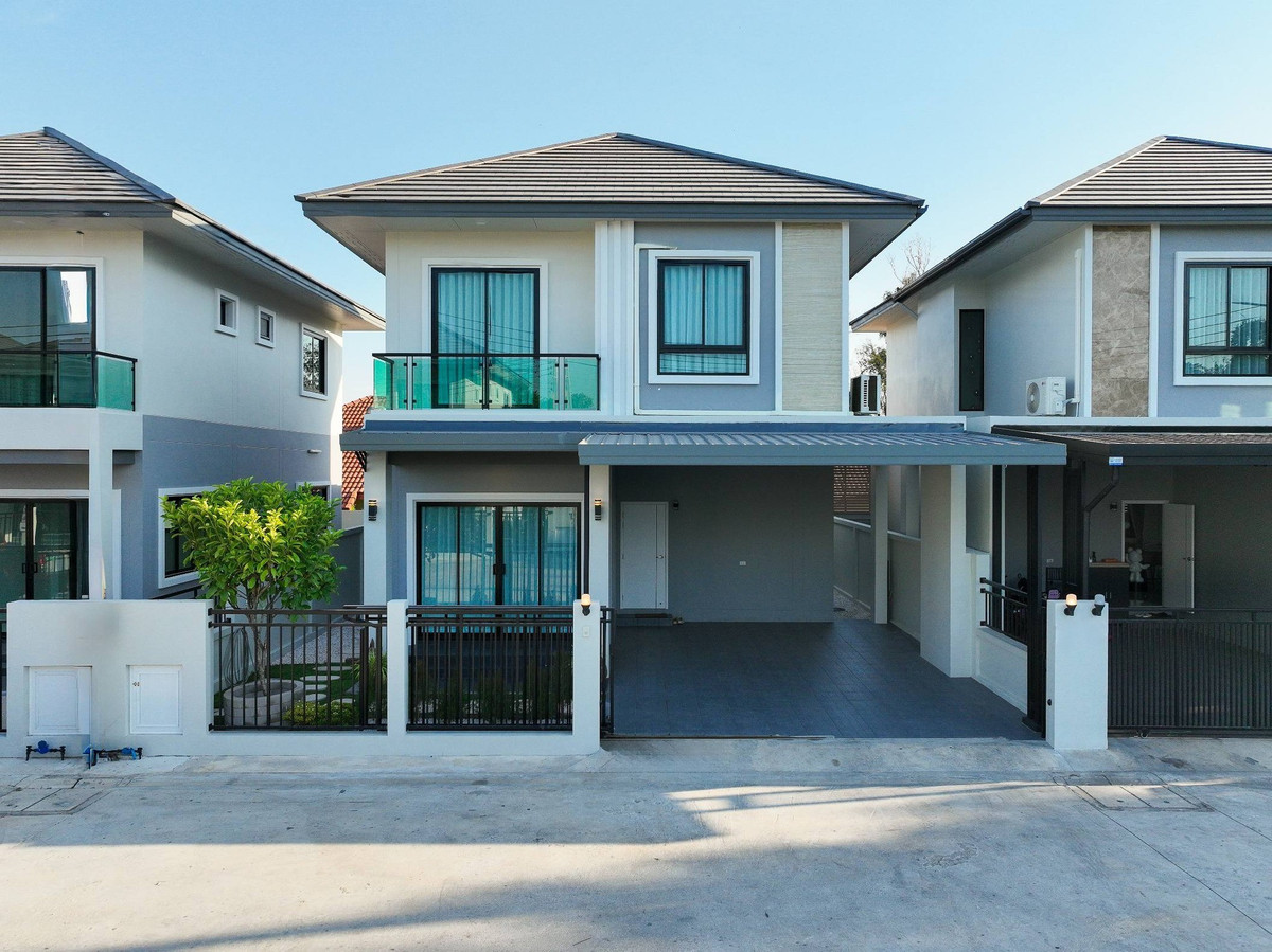 For SaleHousePattaya, Bangsaen, Chonburi : The Grand 9 / 4 Bedrooms (SALE WITH TENANT), The Grand 9 / 4 Bedrooms (Sale with Tenant) BEWN082