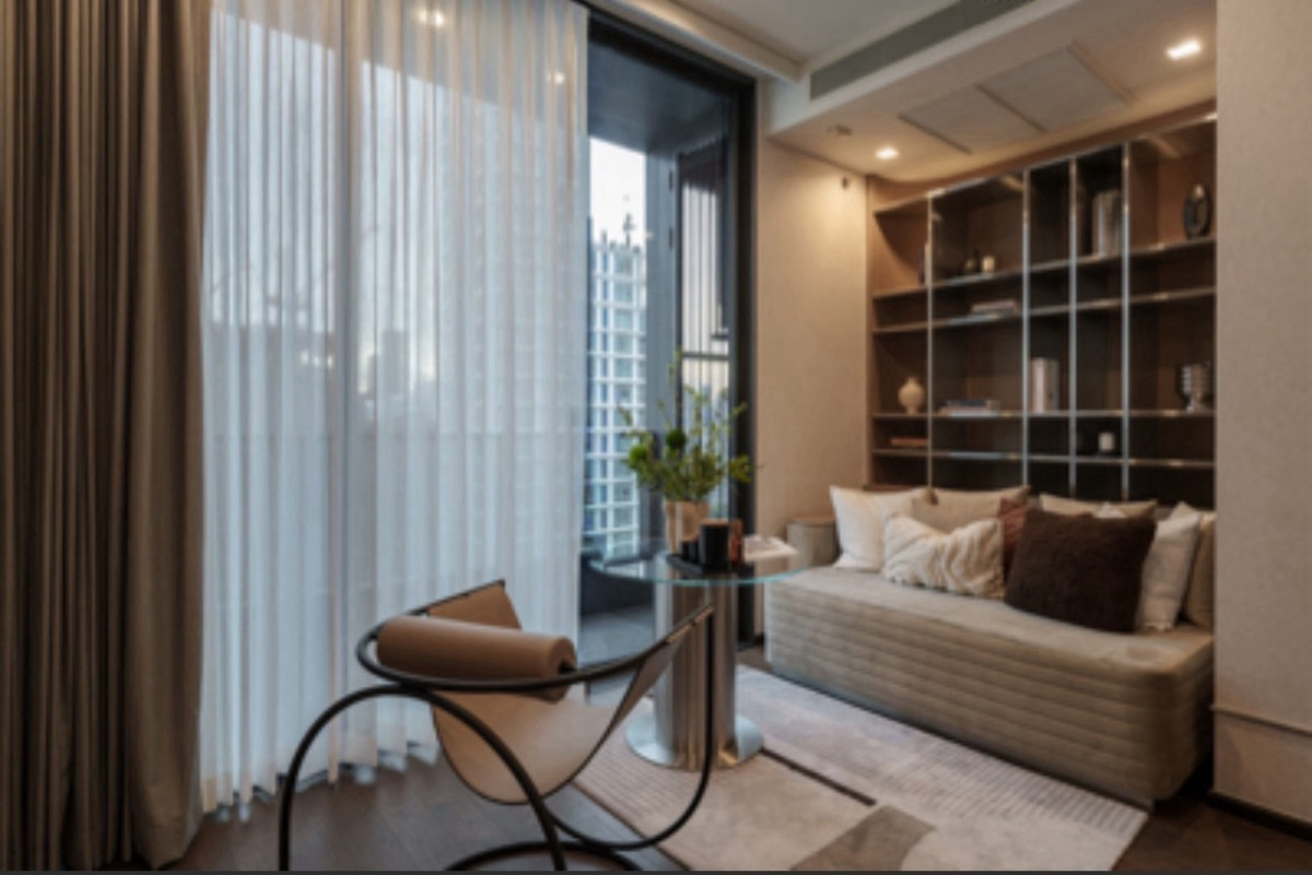 ขายคอนโดสุขุมวิท อโศก ทองหล่อ : 1 ห้องนอน ขนาด 50.9 ตรม. ห้องตำแหน่งดี ชั้นสูง 𝗔𝗲𝘀𝘁𝗶𝗾 𝗧𝗵𝗼𝗻𝗴𝗹𝗼𝗿 ใกล้ BTS ทองหล่อ สนใจนัดชมโครงการ 062-339-3663