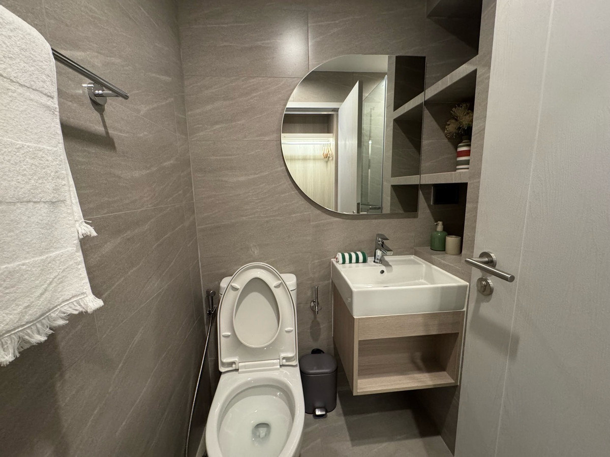 ขายคอนโดวงเวียนใหญ่ เจริญนคร : Reference Sathorn–Wongwianyai
🛏 Studio 24sq.m. 💰3.59mb.
📞Phat 064-642-8664
📞Nui 094-624-2014