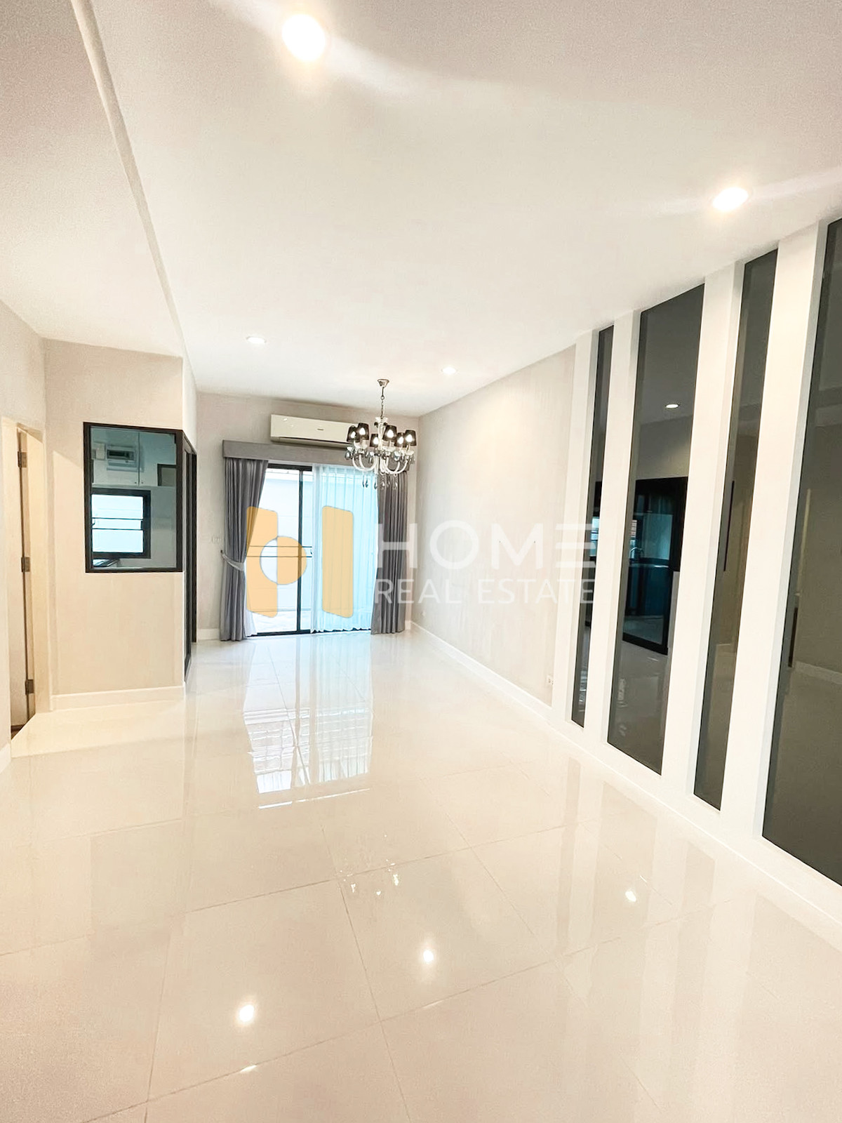 For SaleTownhomePattanakan, Srinakarin : The Metro Pattanakarn - Srinakarin / 3 Bedrooms (FOR SALE) FONT032