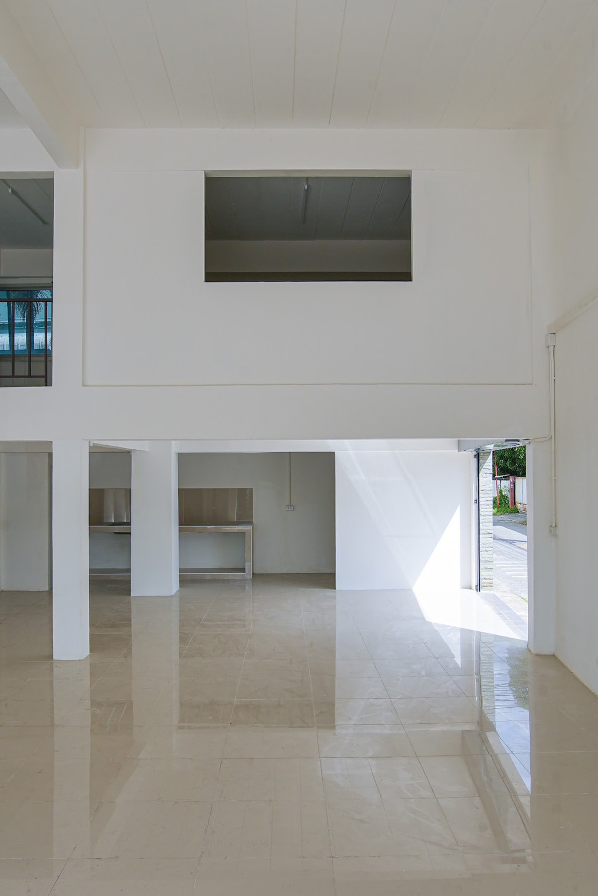 ขายอาคารพาณิชย์แจ้งวัฒนะ เมืองทอง : ตึกแถว อาคารพาณิชย์ 2 คูหา ซอยวัดเวฬุวนาราม13 รีโนเวทใหม่ทั้งหลัง