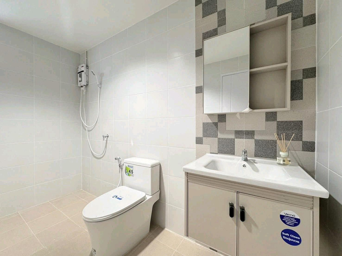 ให้เช่าบ้านรัชดา ห้วยขวาง : 🚩For Rent : Single house in Ladphrao - Suthisan / 5 Bed,4 Bath / 5 Parking 