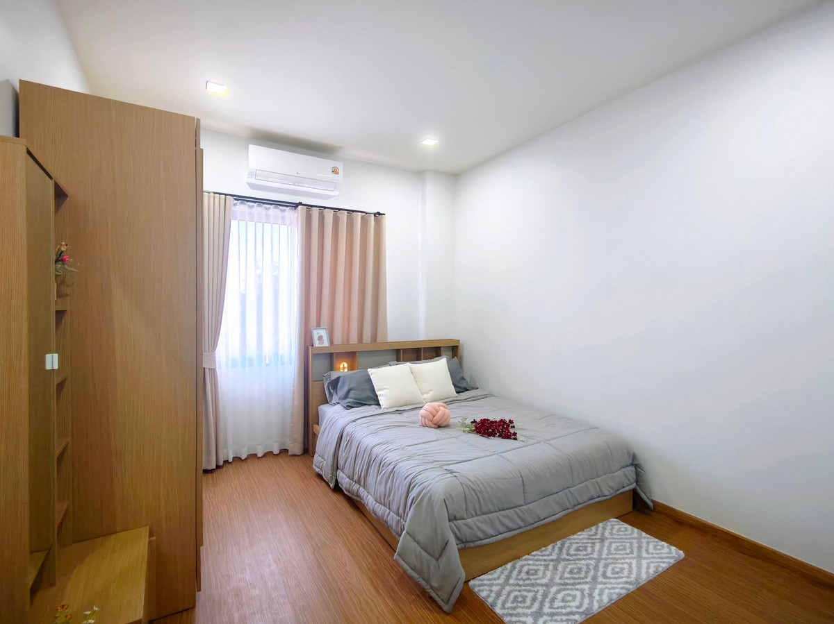 For SaleHousePattaya, Bangsaen, Chonburi : The Grand 9 / 4 Bedrooms (SALE WITH TENANT), The Grand 9 / 4 Bedrooms (Sale with Tenant) BEWN082