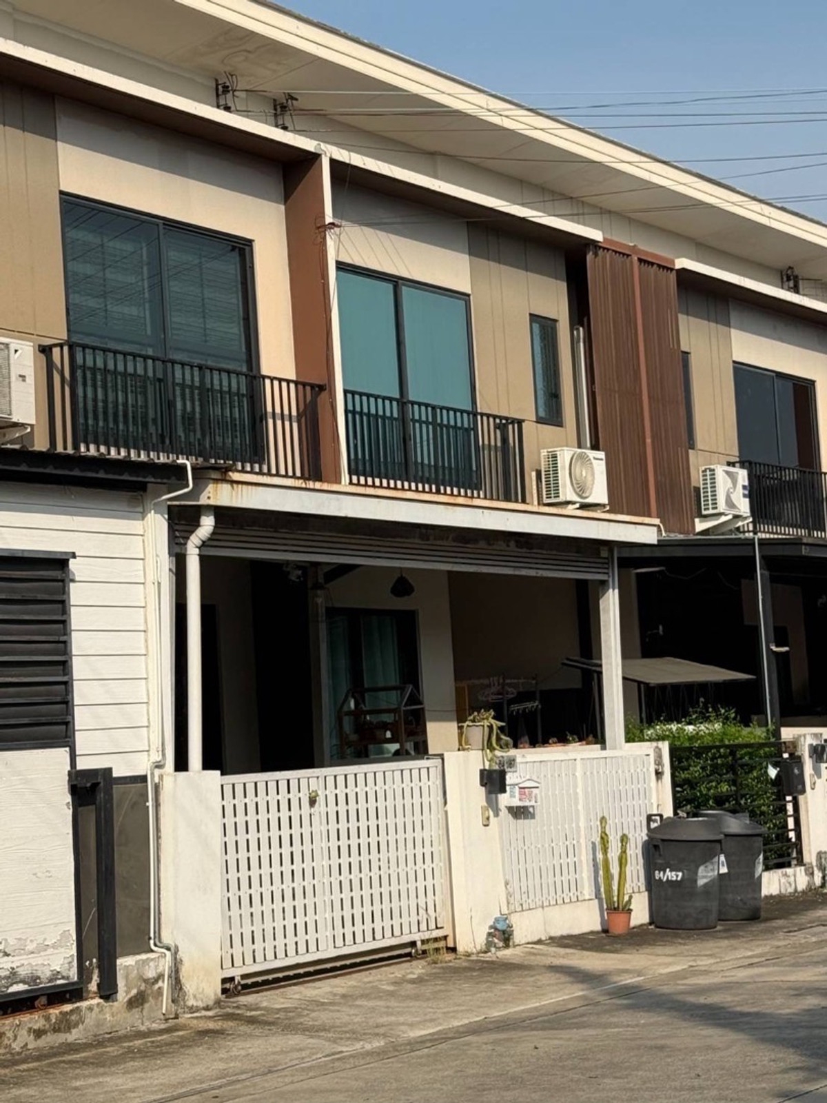 For RentTownhomeLadkrabang, Suwannaphum Airport : House for rent The Connect 34 (On Nut - Wongwaen) 3 bedrooms, 2 bathrooms, 15,000