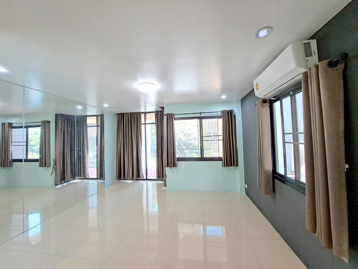 For RentHome OfficeOnnut, Udomsuk : Home office for rent at Bangchak ( SPSEVE1675 )