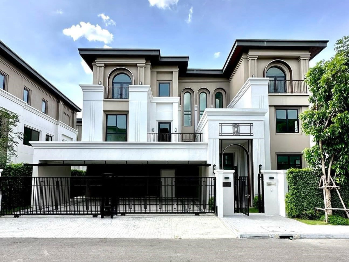 ขายบ้านพัฒนาการ ศรีนครินทร์ : CINQ Royal Krungthep Kreetha บ้านเดี่ยว 3 ชั้น บ้านใหม่ไม่เคยเข้าอยู่  ฮวงจุ้ยดี บ้านหันทิศใต้ ใกล้สวนส่วนกลาง