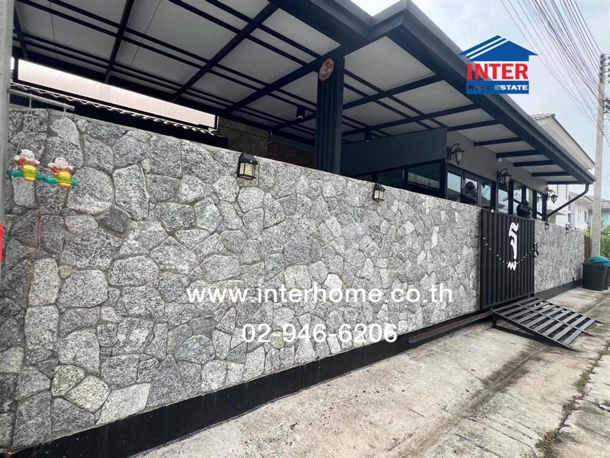 For SaleHousePattaya, Bangsaen, Chonburi : 2-story detached house, 43.8 sq m, Pruksa Nara Village. Nong Mon-Chonburi Soi 11, near Eastern Seaboard Nursing School, Sukhumvit Road, Saensuk Road, Mueang Chonburi, Chonburi