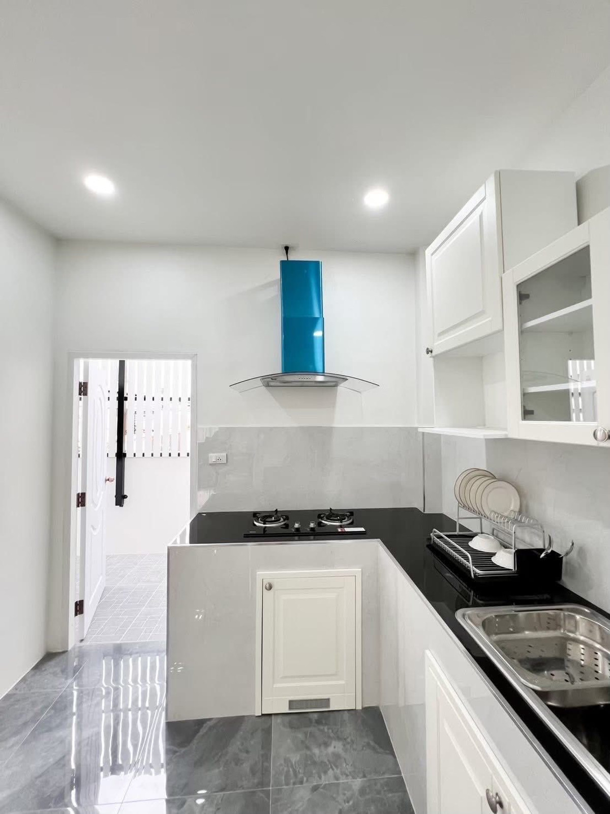 For SaleHousePattaya, Bangsaen, Chonburi : Rattanakorn Village 19 / 3 Bedrooms (FOR SALE), Rattanakorn Village 19 / 3 Bedrooms (For Sale) BEWN085