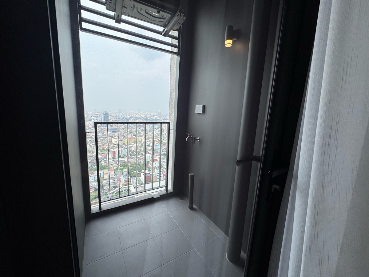 ขายคอนโดวงเวียนใหญ่ เจริญนคร : Reference Sathorn–Wongwianyai
🛏 Studio 24sq.m. 💰3.59mb.
📞Phat 064-642-8664
📞Nui 094-624-2014