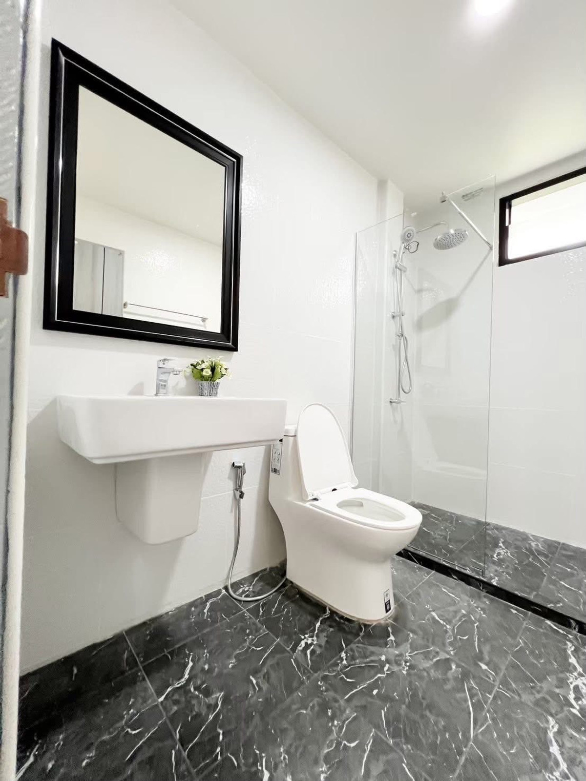 For SaleHousePattaya, Bangsaen, Chonburi : Rattanakorn Village 19 / 3 Bedrooms (FOR SALE), Rattanakorn Village 19 / 3 Bedrooms (For Sale) BEWN085