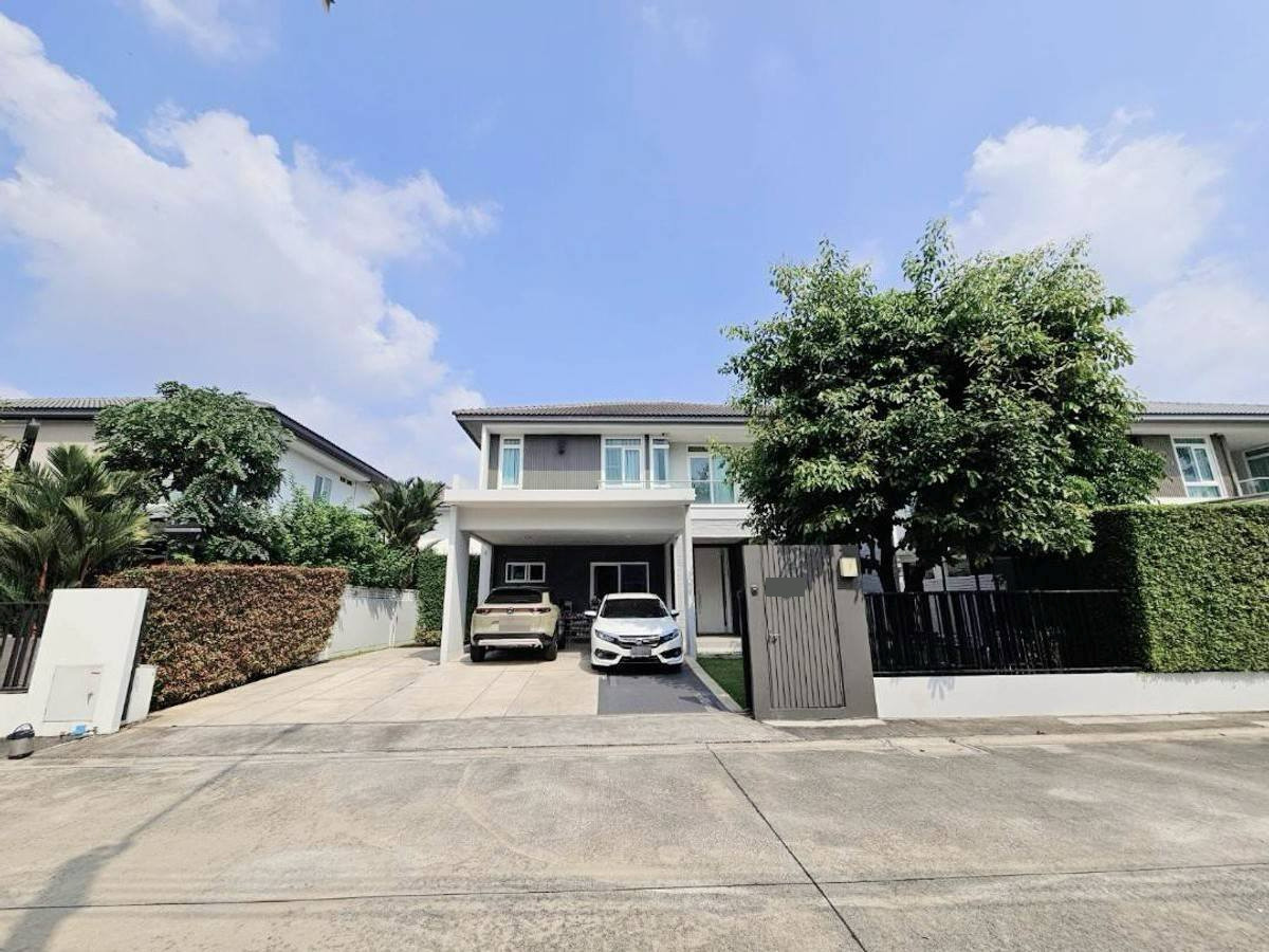 For SaleHouseBangna, Bearing, Lasalle : 80.7 sq m, 4 bedrooms, 5 bathrooms, 2-story detached house, Manthana 2, Bangna Km 7