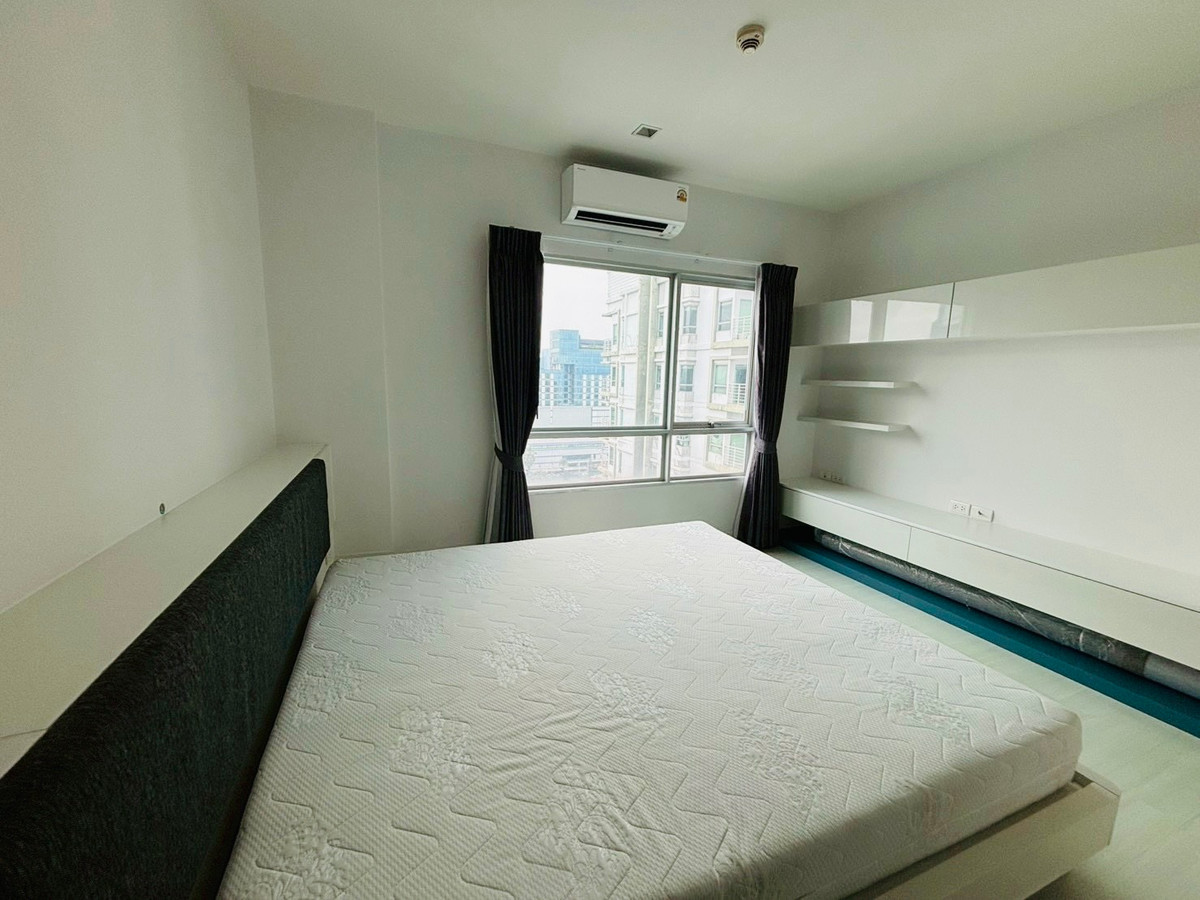 For RentCondoLadprao, Central Ladprao : Resort style condo for rent, The Room Ratchada-Lat Phrao (63 sq m.), only 300 meters to MRT Lat Phrao.