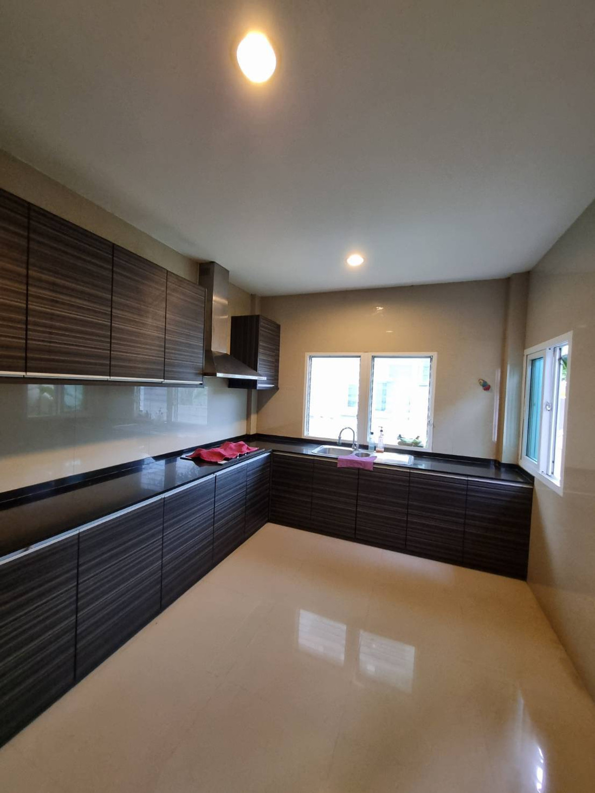 ขายบ้านลาดพร้าว เซ็นทรัลลาดพร้าว : 🔥ขายบ้านเดียวสุดไพรเวท The Gallery House Pattern ทั้งโครงการมีเพียงไม่กี่ยูนิต  | 3 ห้องนอน 3 ห้องน้ำ | 63.5 ตร.ว. | ลาดพร้าว | Modern Loft หรูหรา |  เข้าออกได้หลายทาง 