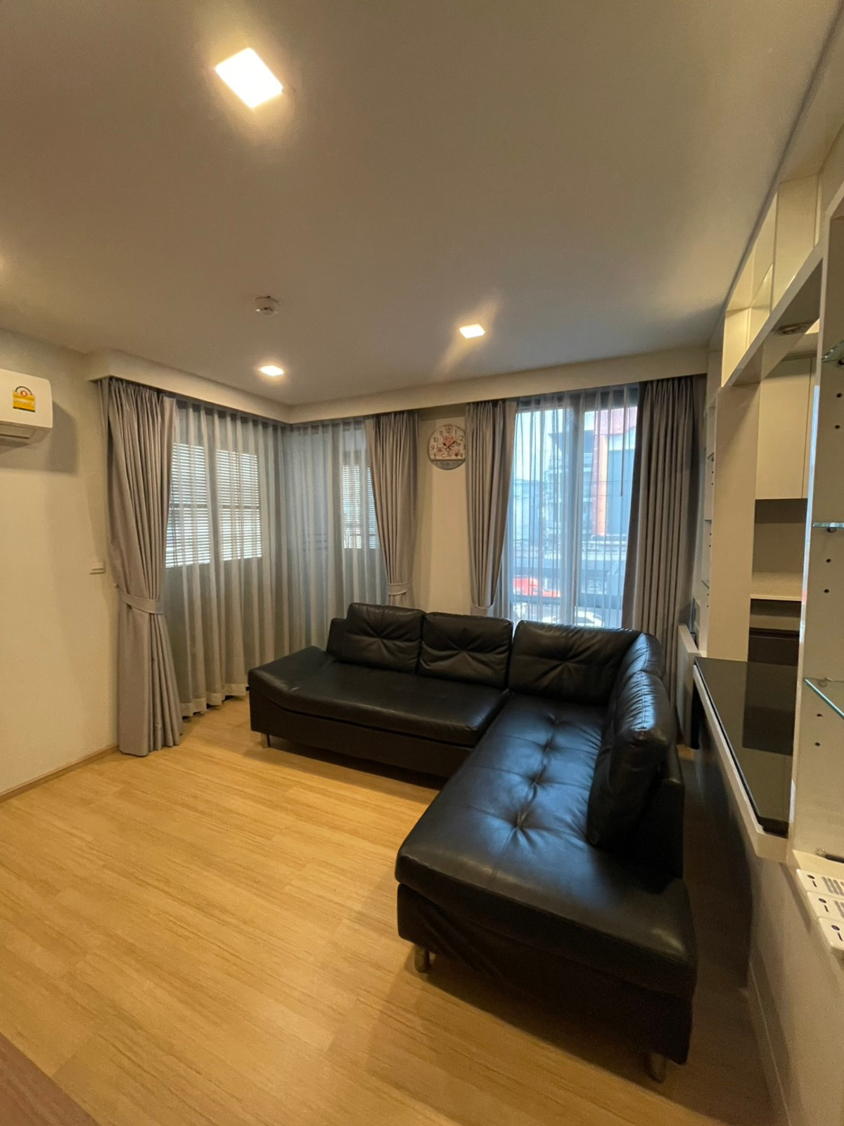 For RentCondoAri,Anusaowaree : Condo for rent, Maestro 07 Victory Monument, near BTS Victory Monument, just 3 minutes.