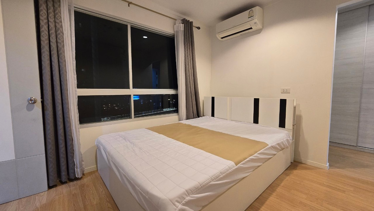 For RentCondoOnnut, Udomsuk : SM63SZ Condo for rent Lumpini Place Srinakarin - Huamark Station 52 sq m, 18th floor, Building B line id : @livinglegacy