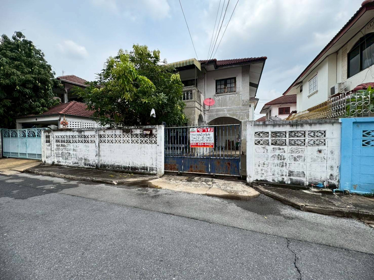 ขายบ้านนนทบุรี บางใหญ่ บางบัวทอง : ขายบ้านเดี่ยว หมู่บ้าน ช.รุ่งเรือง 6 ราคาต่ำกว่าตลาด เหมาะกับการลงทุน (N.2000)