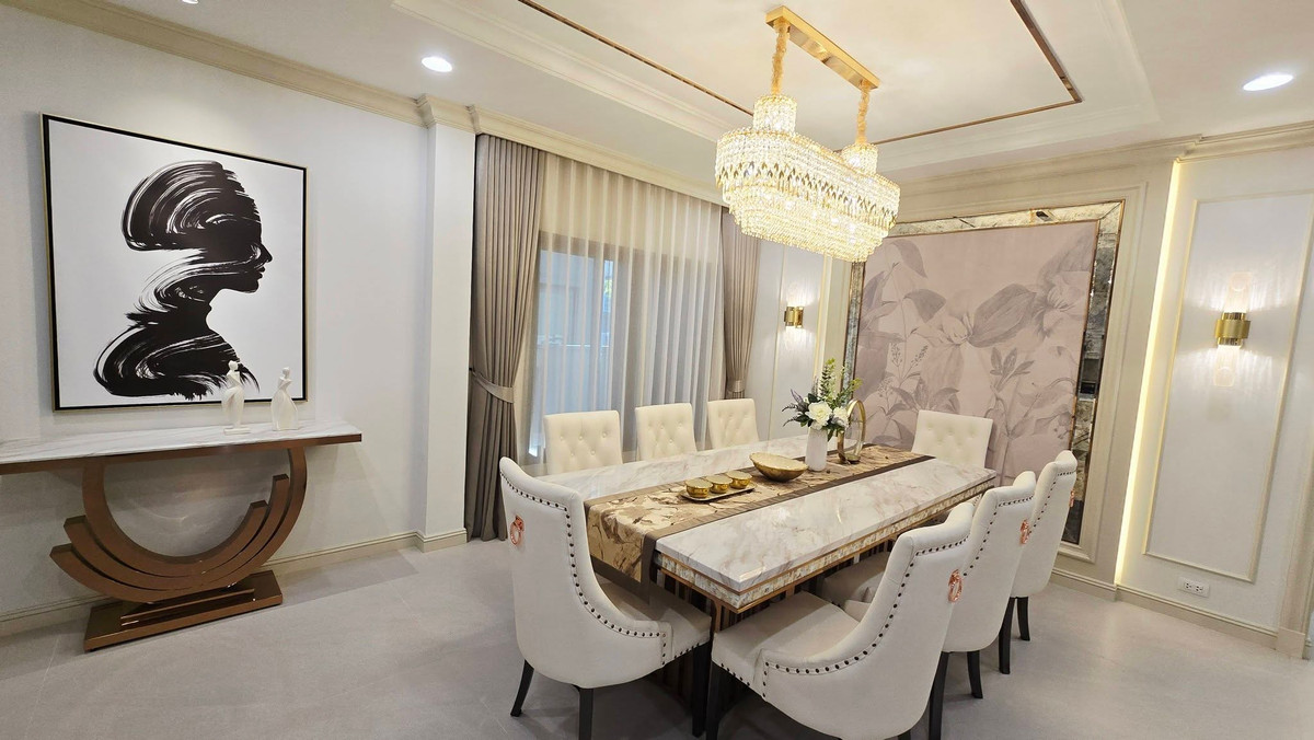 ให้เช่าบ้านบางนา แบริ่ง ลาซาล : [ปล่อยเช่า] ✨ บ้านหรู 3 ชั้น ใกล้Mega บางนา | บ้านกลางเมือง ดิอิดิชั่น บางนา | พร้อมลิฟท์และ Penthouse ส่วนตัว