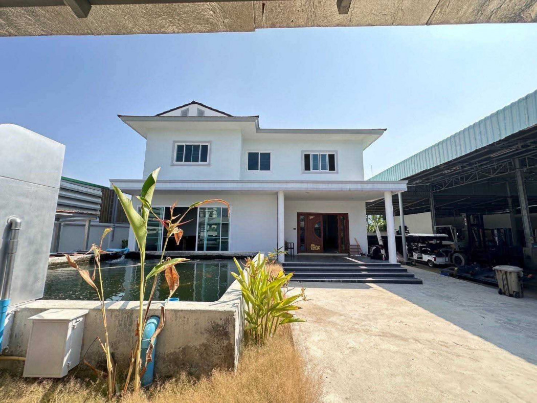 For SaleWarehouseSamut Prakan,Samrong : Warehouse with office space for sale, 1547 sq m, 1 rai , near Sam Yaek Phra Samut Chedi Market.