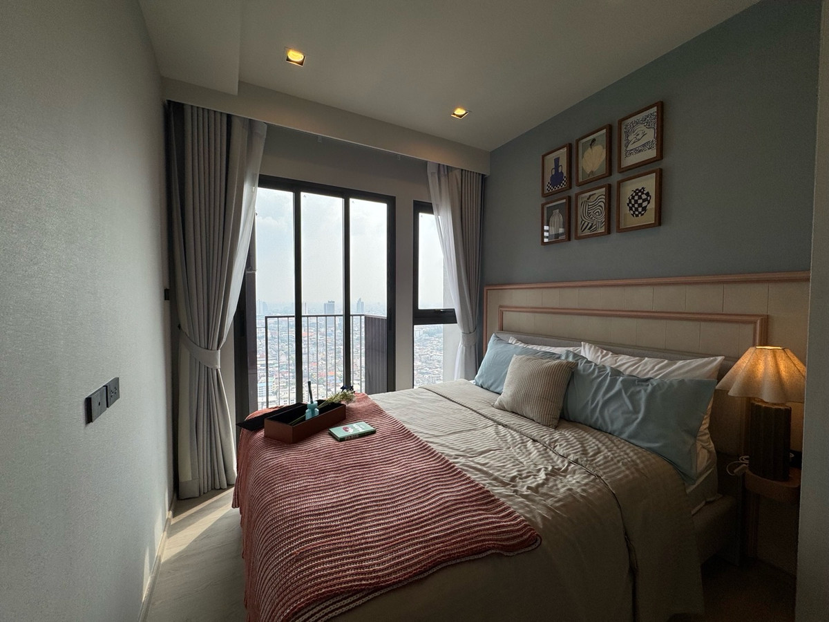 For SaleCondoWongwianyai, Charoennakor : Reference Sathorn–Wongwianyai
2Bed 2Bath 63sq.m. 9.29mb.
📞Phat 064-642-8664
📞Nui 094-624-2014