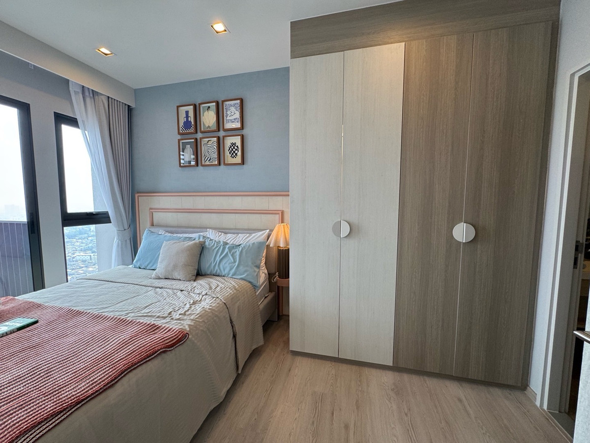 For SaleCondoWongwianyai, Charoennakor : Reference Sathorn–Wongwianyai
2Bed 2Bath 63sq.m. 9.29mb.
📞Phat 064-642-8664
📞Nui 094-624-2014