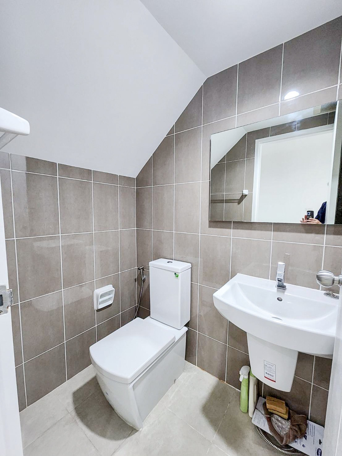 For RentTownhomeRama3 (Riverside),Satupadit : For Rent❗ 3-story townhome, Thanapat Green Zone, for rent with furniture, 3 floors, 3 bedrooms, 3 bathrooms.