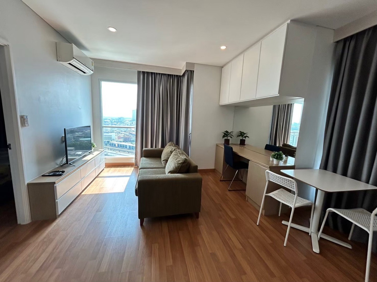 ให้เช่าคอนโดพระราม 3 สาธุประดิษฐ์ : ให้เช่า ลุมำินี เพลส รัชดา สาธุ ห้องมุม 35ตรม พร้อมเฟอร์นิเจอร์ เข้าอยู