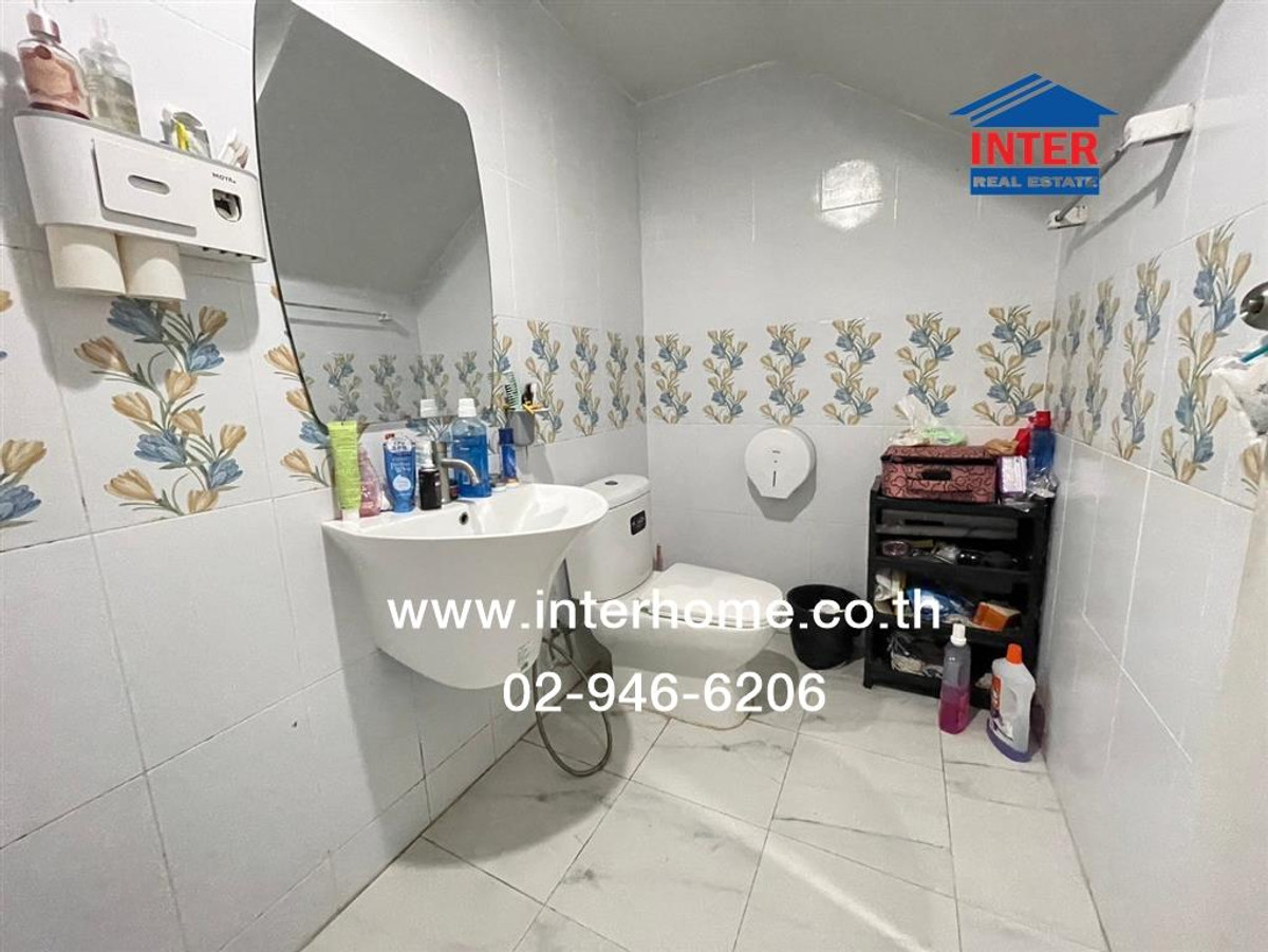 For SaleHousePattaya, Bangsaen, Chonburi : 2-story detached house, 43.8 sq m, Pruksa Nara Village. Nong Mon-Chonburi Soi 11, near Eastern Seaboard Nursing School, Sukhumvit Road, Saensuk Road, Mueang Chonburi, Chonburi