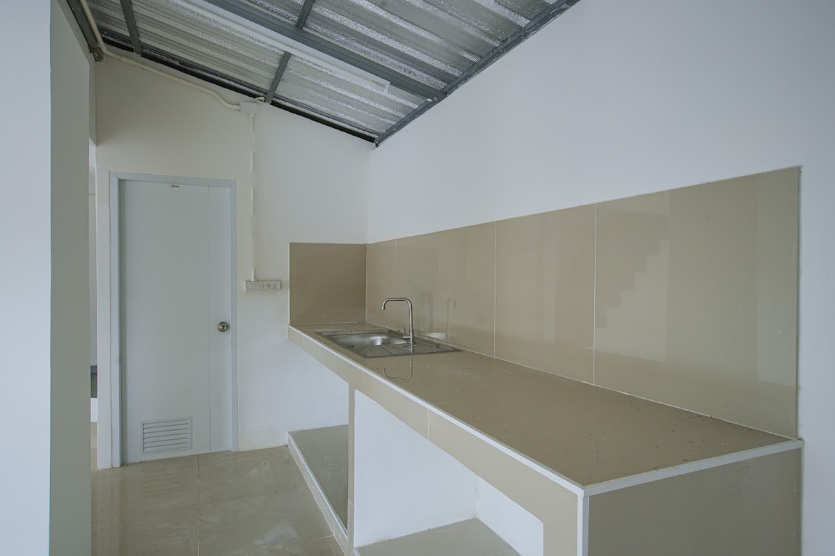 ขายอาคารพาณิชย์แจ้งวัฒนะ เมืองทอง : ตึกแถว อาคารพาณิชย์ 2 คูหา ซอยวัดเวฬุวนาราม13 รีโนเวทใหม่ทั้งหลัง