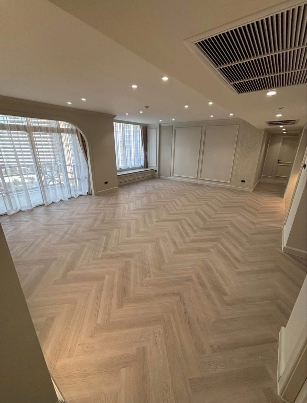 ให้เช่าคอนโดวิทยุ ชิดลม หลังสวน : ออลซีซั่นส์ แมนชั่น