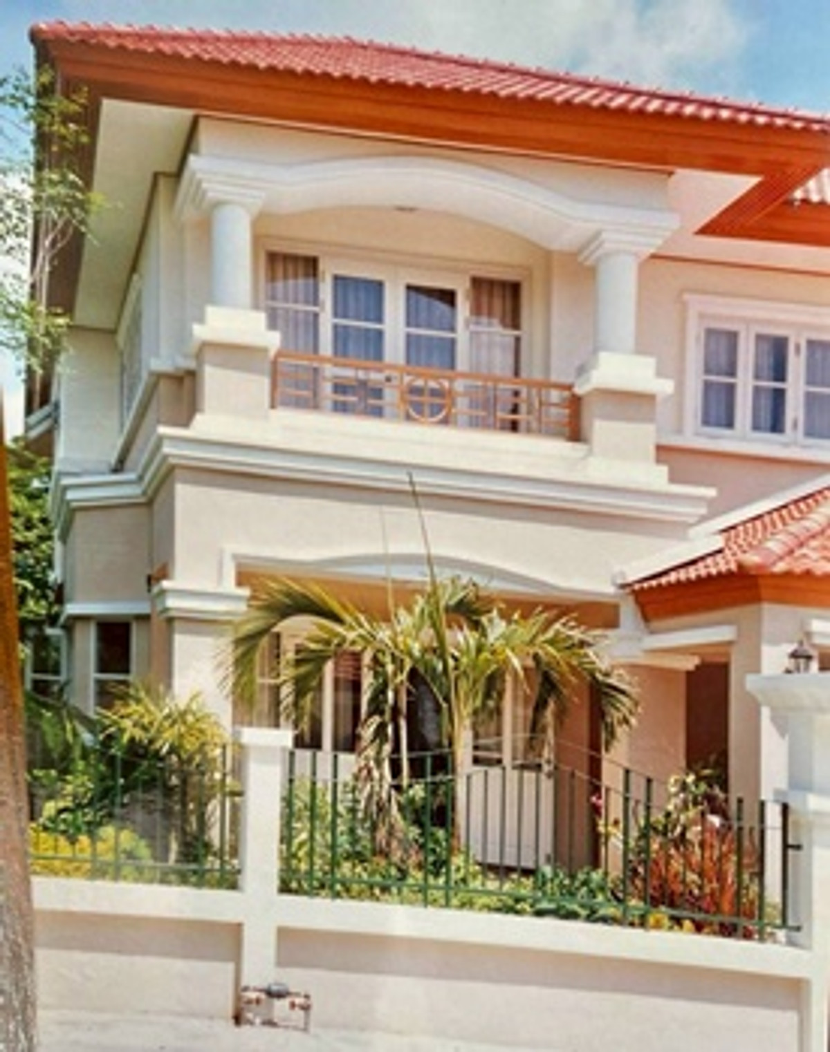 ขายบ้านสมุทรปราการ สำโรง : บ้านกรองทอง ศรีนครินทร์ บ้านเดี่ยว 2 ชั้น หลังริม ซ.ศรีนครินทร์ 51 ถ.ศรีนครินทร์ แขวงหนองบอน เขตประเวศ กรุงเทพฯ ราคา 18,900,000 บาท