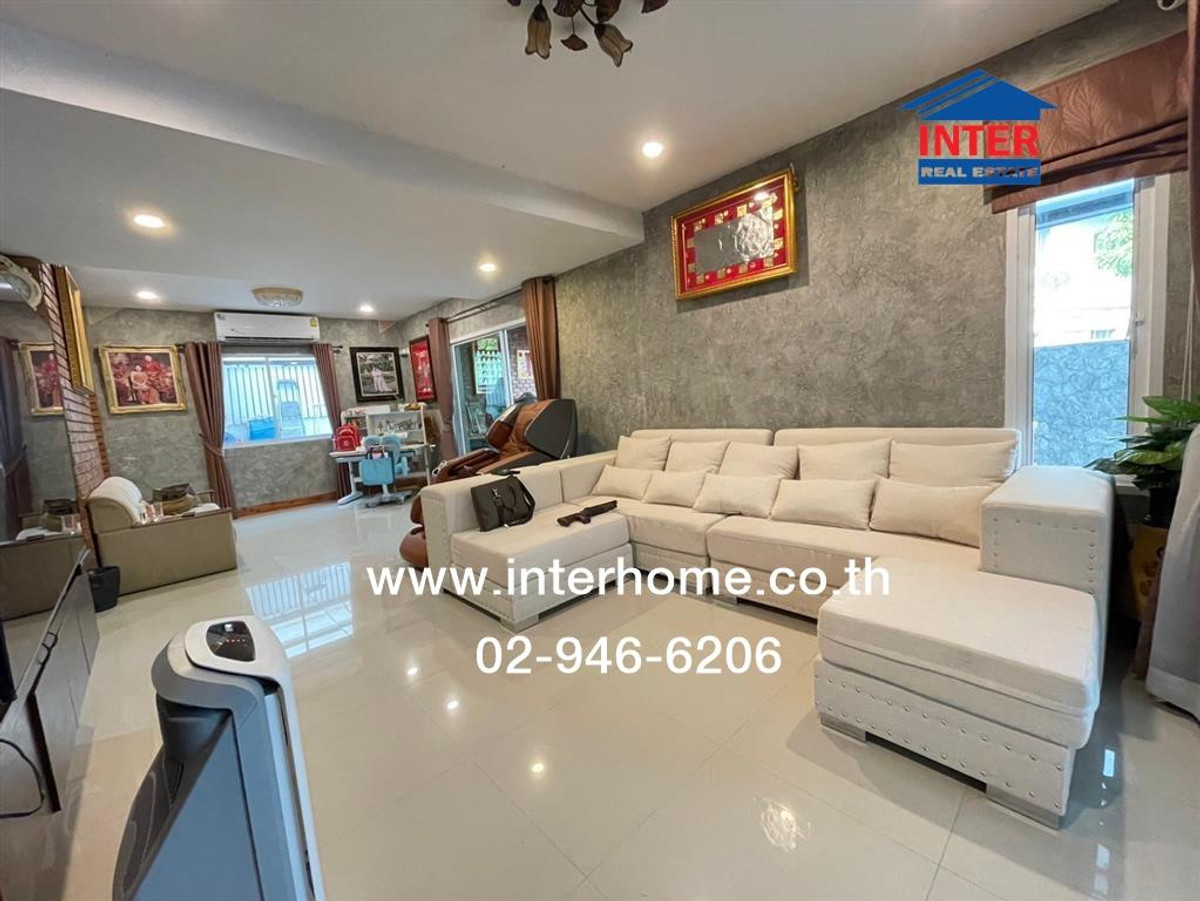 For SaleHousePattaya, Bangsaen, Chonburi : 2-story detached house, 43.8 sq m, Pruksa Nara Village. Nong Mon-Chonburi Soi 11, near Eastern Seaboard Nursing School, Sukhumvit Road, Saensuk Road, Mueang Chonburi, Chonburi