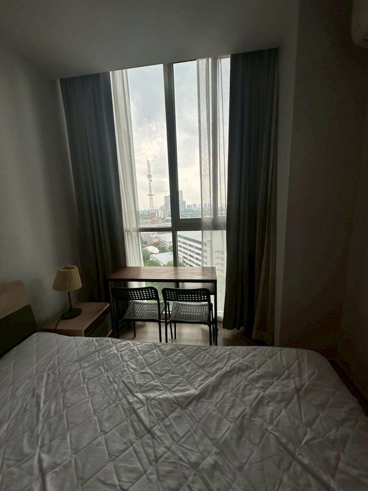 For RentCondoRatchadapisek, Huaikwang, Suttisan : [For rent] Condo near MRT Cultural Center | Noble Revolve Ratchada 2 | CBD Ratchada - Rama 9 location, near the office.