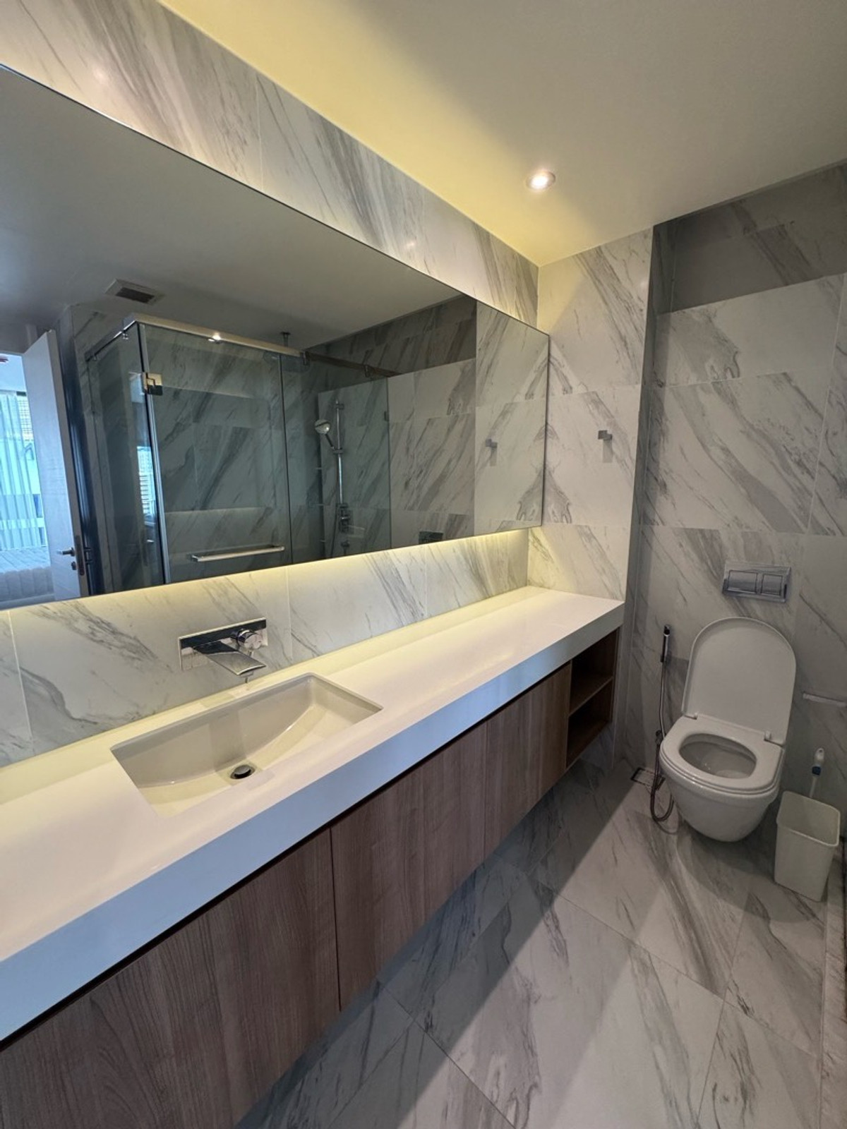 ให้เช่าคอนโดสุขุมวิท อโศก ทองหล่อ : For Rent Muniq Sukhumvit 23 1 bedroom 43,000 baht allowed pet contact 0869017364