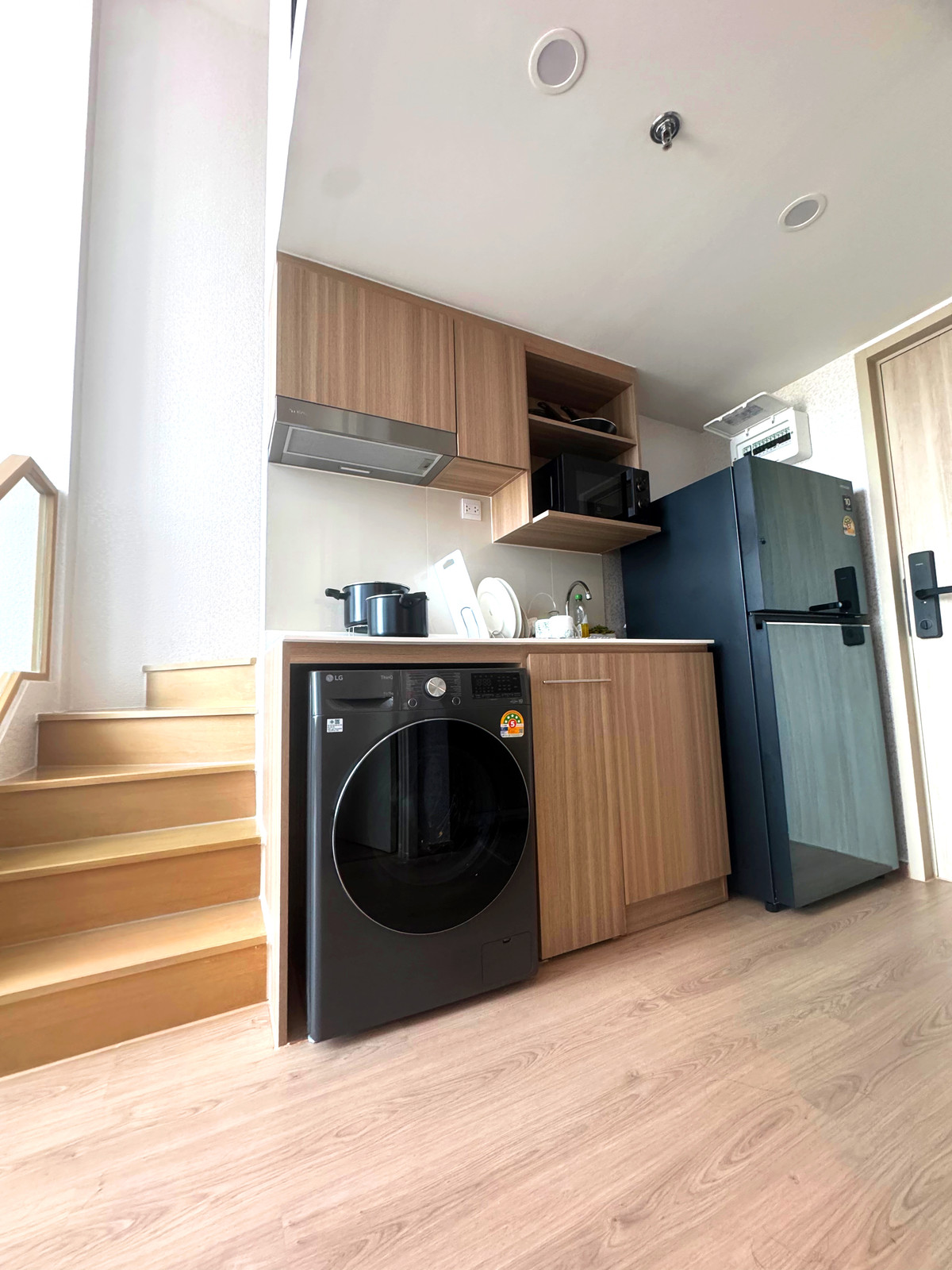 ให้เช่าคอนโดคลองเตย กล้วยน้ำไท : ให้เช่า คอนโด Life พระราม4 - อโศก 2 ห้องนอน ชั้น 35 ขนาด เฟอร์นิเจอร์ครบ พร้อมอยู่ ราคา 45,000 บาท