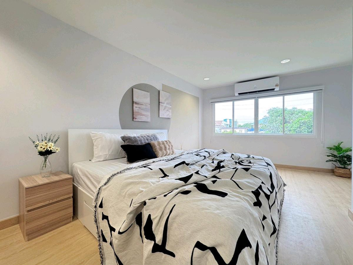 ให้เช่าบ้านรัชดา ห้วยขวาง : 🚩For Rent : Single house in Ladphrao - Suthisan / 5 Bed,4 Bath / 5 Parking 