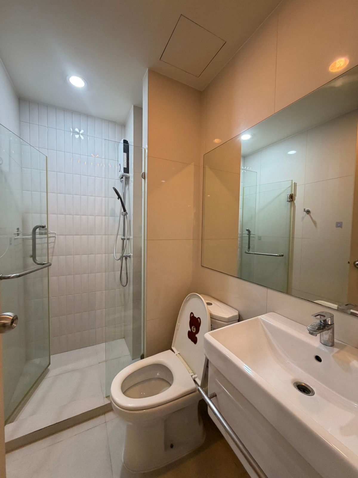 ให้เช่าคอนโดพระราม 9 เพชรบุรีตัดใหม่ RCA : 🔥 Hot Deal 2 bedrooms for rent at Life asoke 🔥