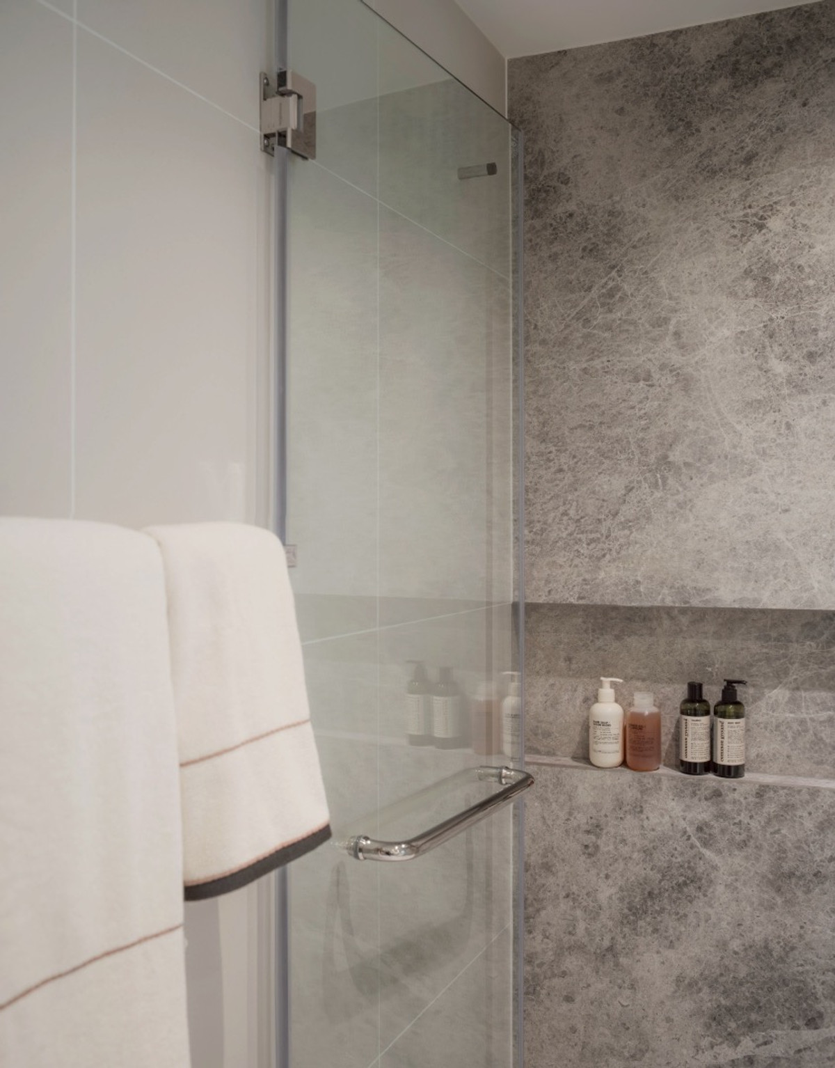 ขายคอนโดสุขุมวิท อโศก ทองหล่อ : 🏢 คอนโด SCOPE Promsri พร้อมพงษ์ | 1 Bed วิวสระ เลี้ยงสัตว์ได้ ราคา 6.5 ล้านบาท 📞: 065-626-5636 (คุณกี้)