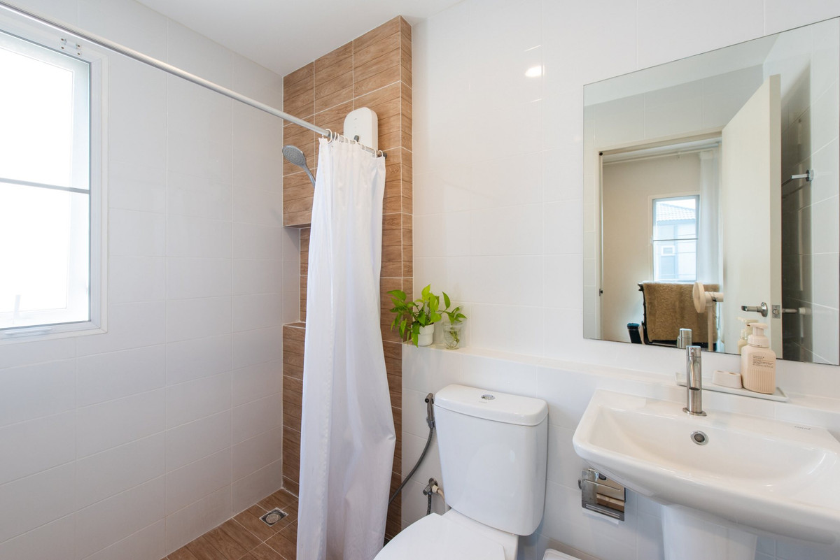 For RentSamut Prakan,Samrong : For rent, 36.2 sq m, 3 bedrooms, 3 bathrooms, 2-story detached house, Grand Pleno Mega Bangna.