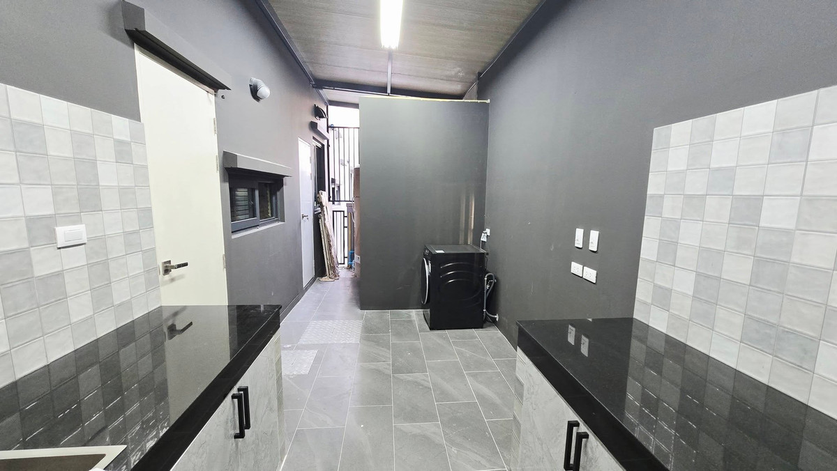 ให้เช่าบ้านบางนา แบริ่ง ลาซาล : [ปล่อยเช่า] ✨ บ้านหรู 3 ชั้น ใกล้Mega บางนา | บ้านกลางเมือง ดิอิดิชั่น บางนา | พร้อมลิฟท์และ Penthouse ส่วนตัว