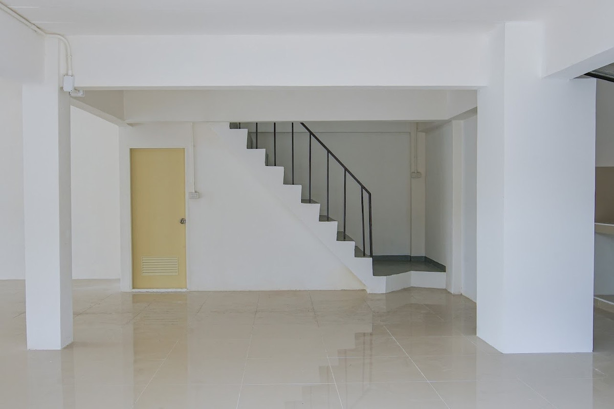 ขายอาคารพาณิชย์แจ้งวัฒนะ เมืองทอง : ตึกแถว อาคารพาณิชย์ 2 คูหา ซอยวัดเวฬุวนาราม13 รีโนเวทใหม่ทั้งหลัง