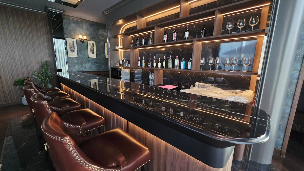 ให้เช่าบ้านบางนา แบริ่ง ลาซาล : [ปล่อยเช่า] ✨ บ้านหรู 3 ชั้น ใกล้Mega บางนา | บ้านกลางเมือง ดิอิดิชั่น บางนา | พร้อมลิฟท์และ Penthouse ส่วนตัว