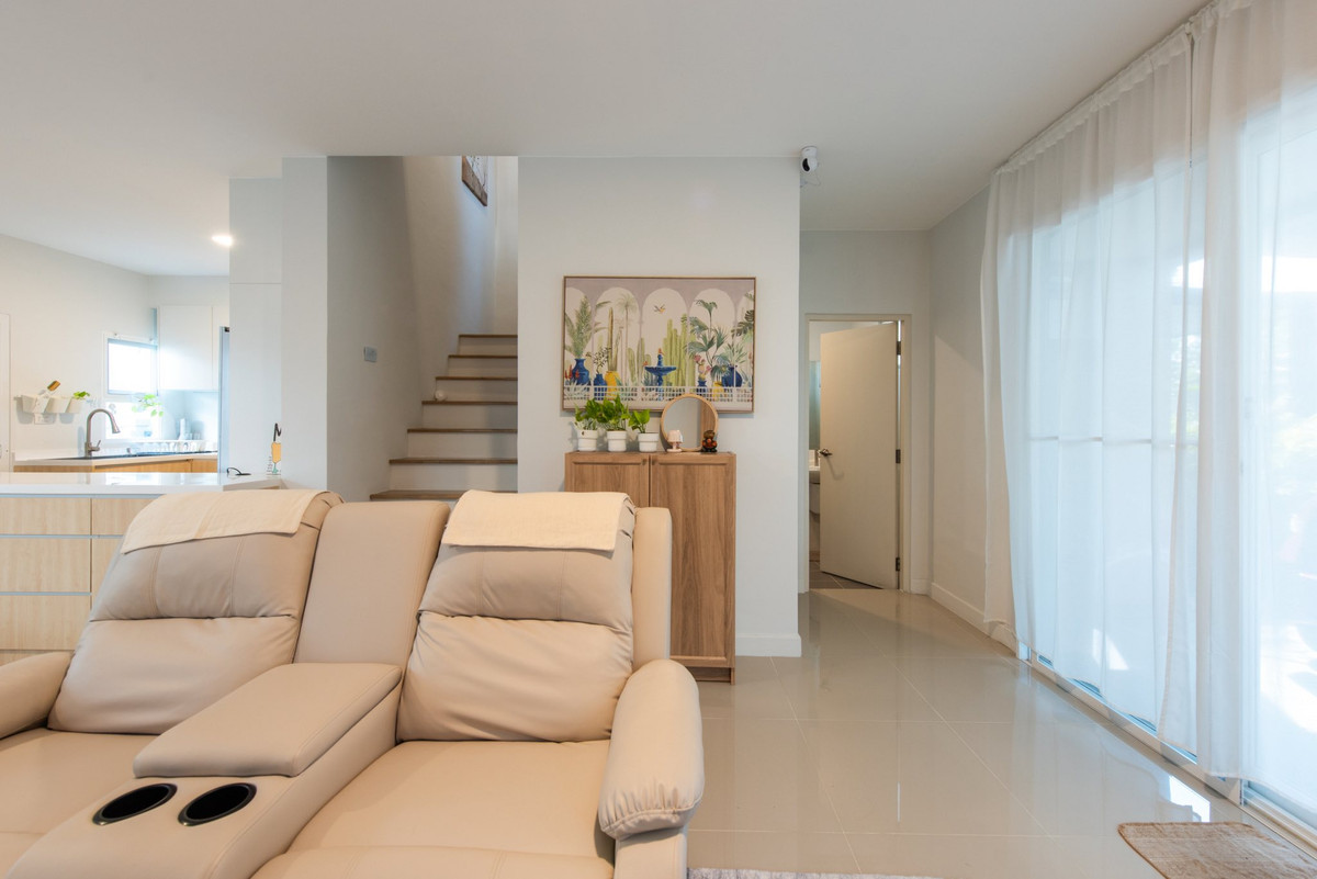 For RentSamut Prakan,Samrong : For rent, 36.2 sq m, 3 bedrooms, 3 bathrooms, 2-story detached house, Grand Pleno Mega Bangna.