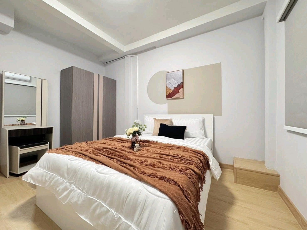 ให้เช่าบ้านรัชดา ห้วยขวาง : 🚩For Rent : Single house in Ladphrao - Suthisan / 5 Bed,4 Bath / 5 Parking 