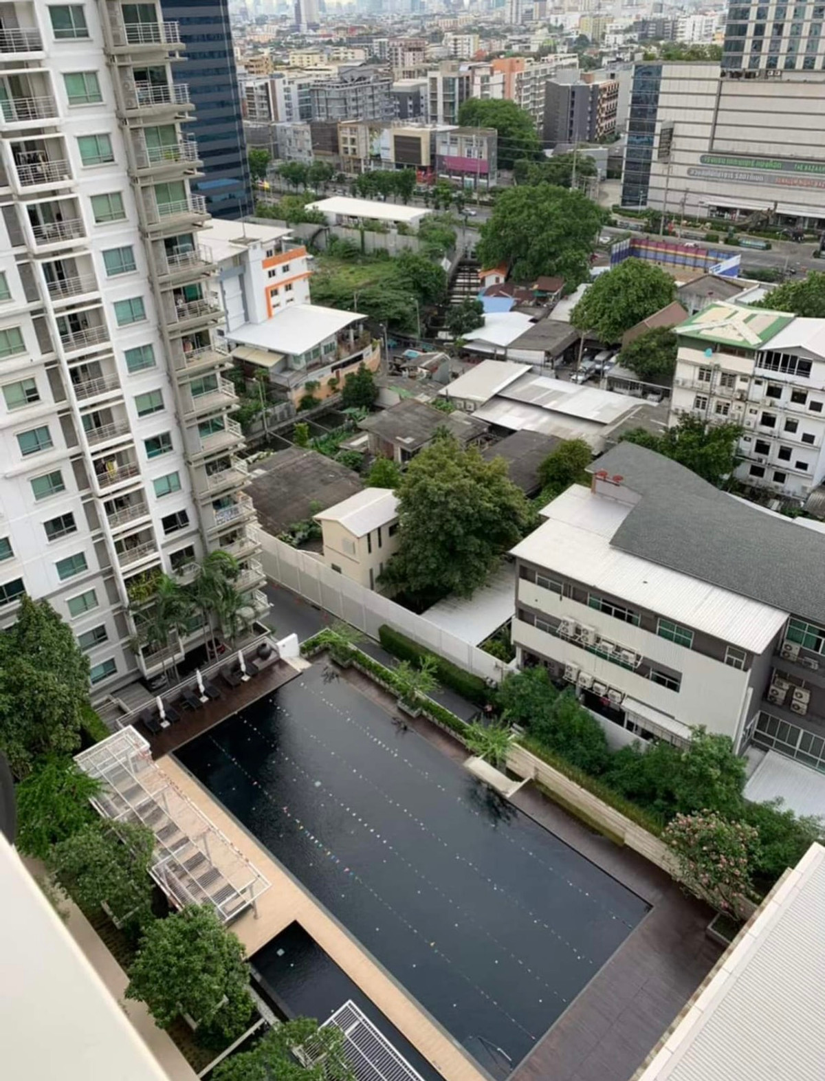 For RentCondoLadprao, Central Ladprao : Resort style condo for rent, The Room Ratchada-Lat Phrao (63 sq m.), only 300 meters to MRT Lat Phrao.